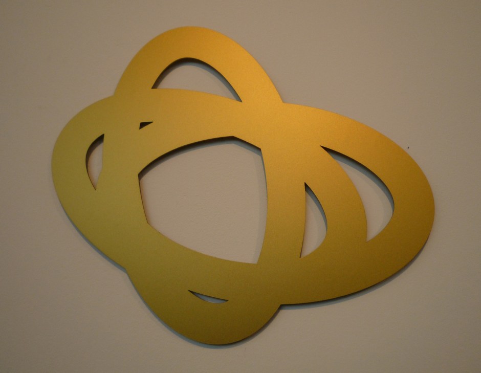 Susanna Niederer, 3E(D), 2010, Zincor pulverbeschichtet, 30 x 37 cm, Monogrammiert